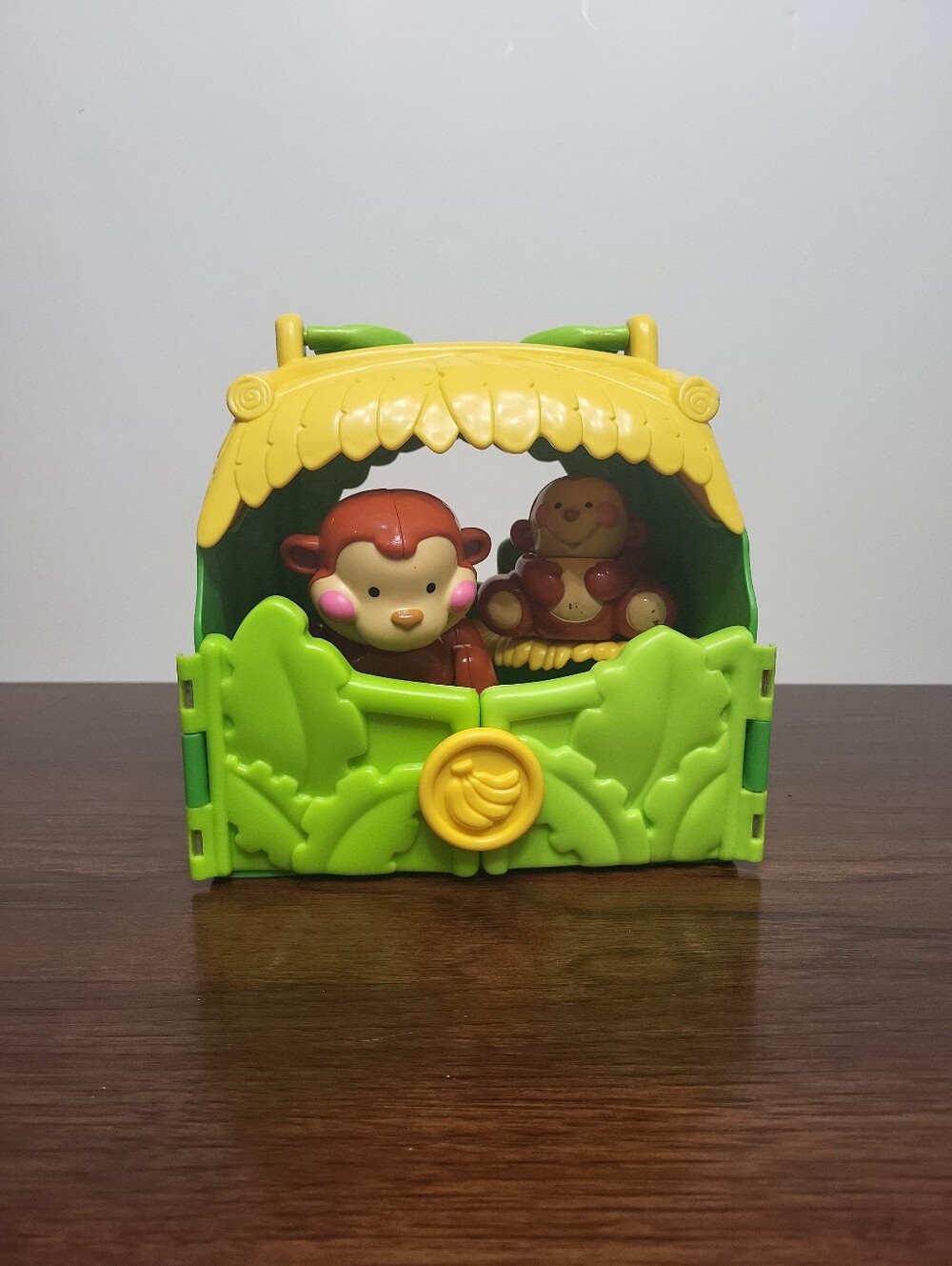 Fisher Price Amazing Animals Monkey Friends Tote Mom w/ Sound- Baby & Bananas